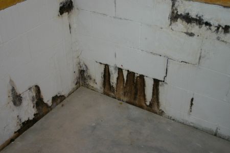 HOW TO PREVENT BASEMENT FLOODING